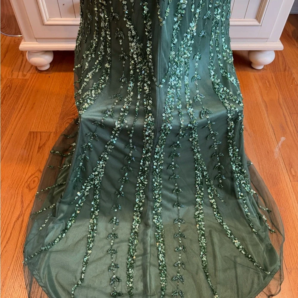 Elegant Green Prom Dress - Picture 6 of 9